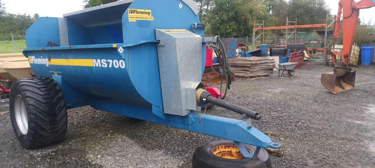 Fleming Dung Spreader - Image 2