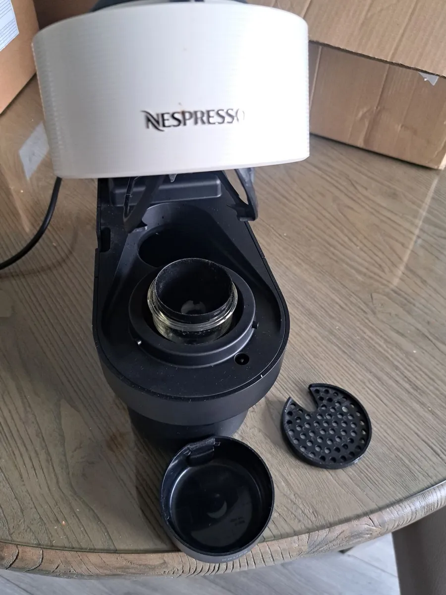 Nespresso Coffee machine - Image 3