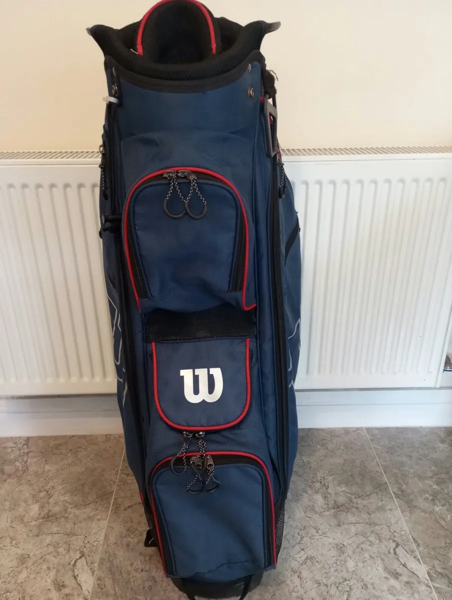 Wilson water resistant golf bag - Image 3