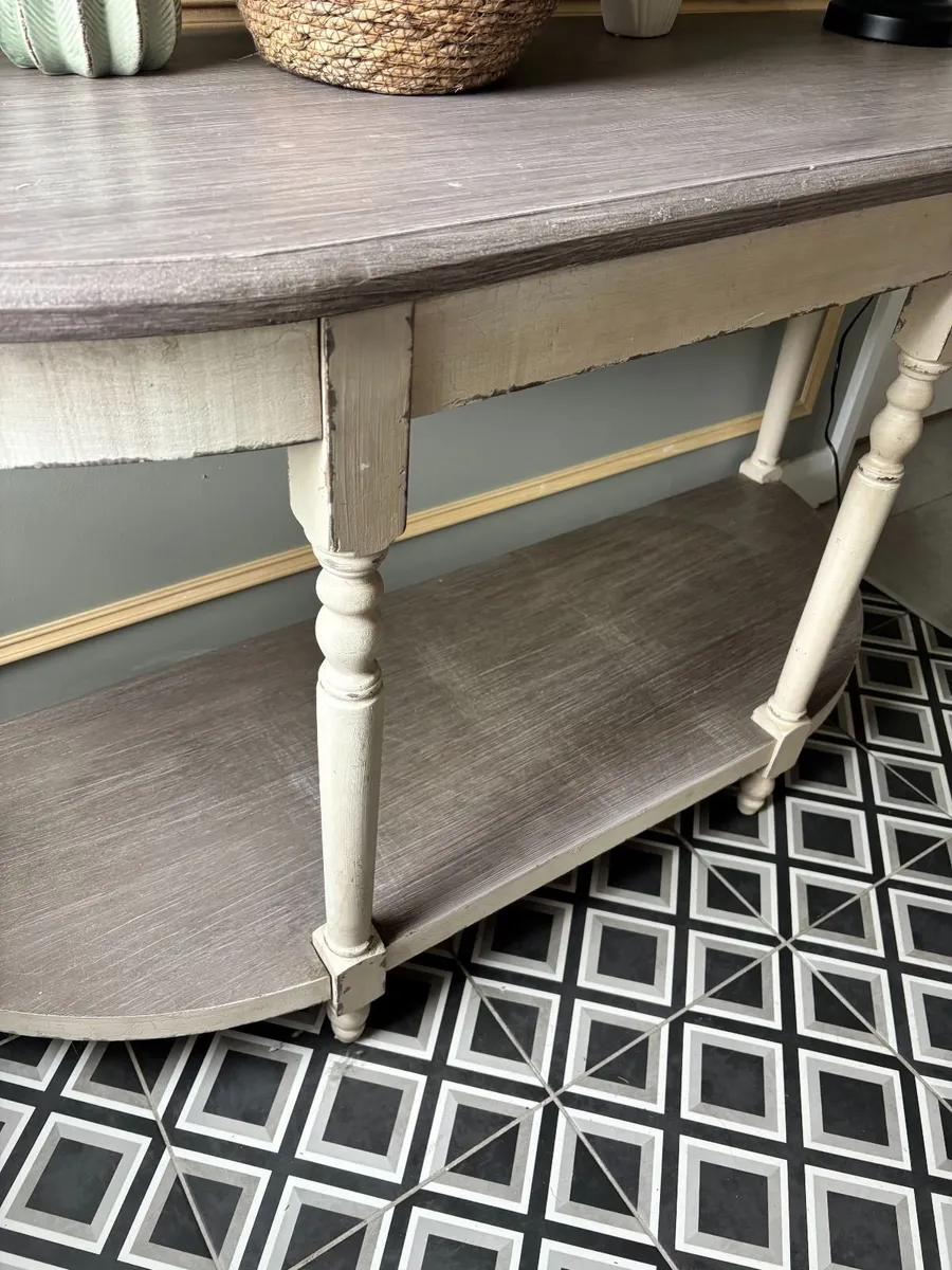 Console Table - Image 2