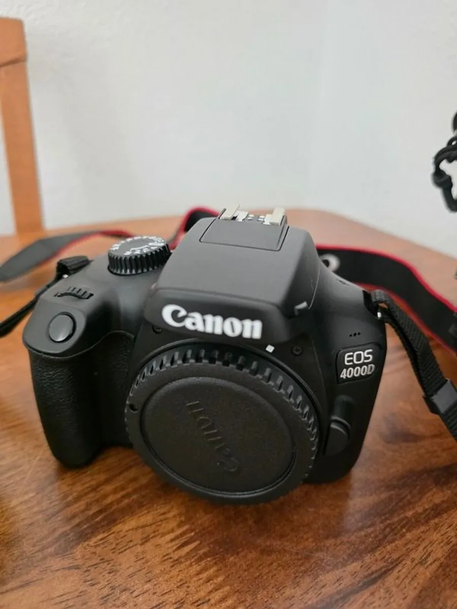 Canon EOS 4000D DSLR 18-55mm Lens with Bag and Accessories - Image 3