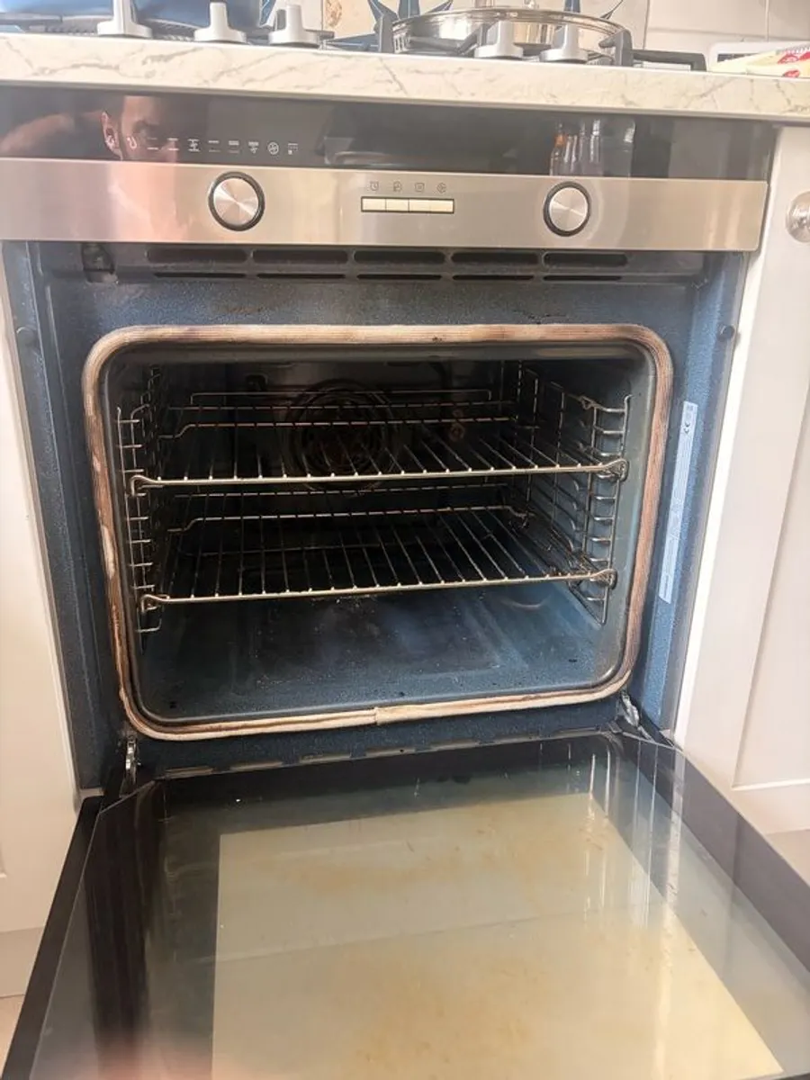 Built in oven - Image 2
