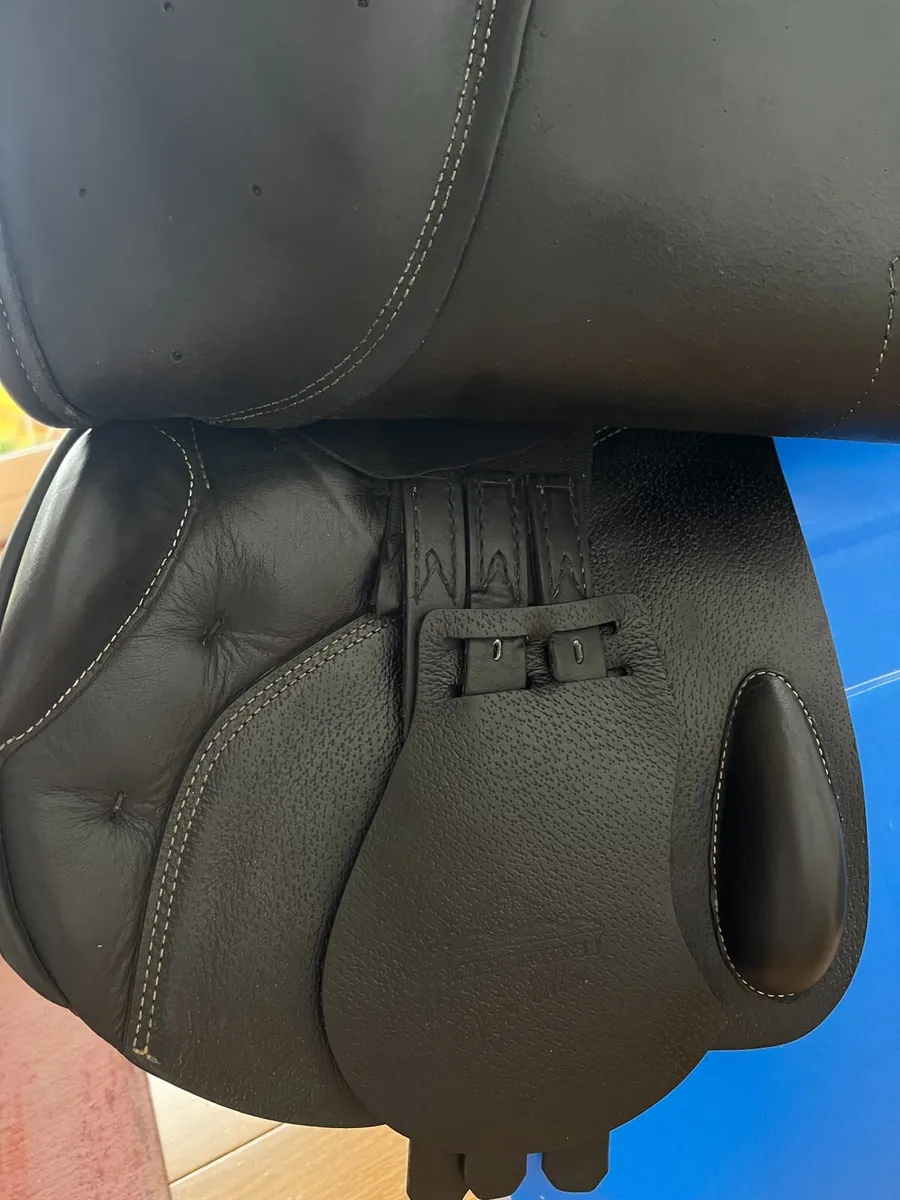 Prestige Versailles Jumping saddle - Image 4