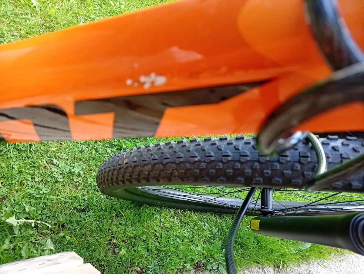 Giant talon mountain bike - Image 4