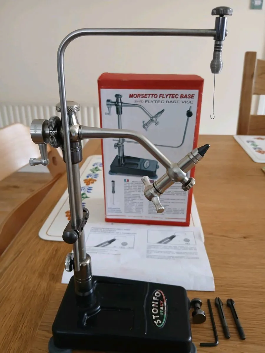 Flytying vice