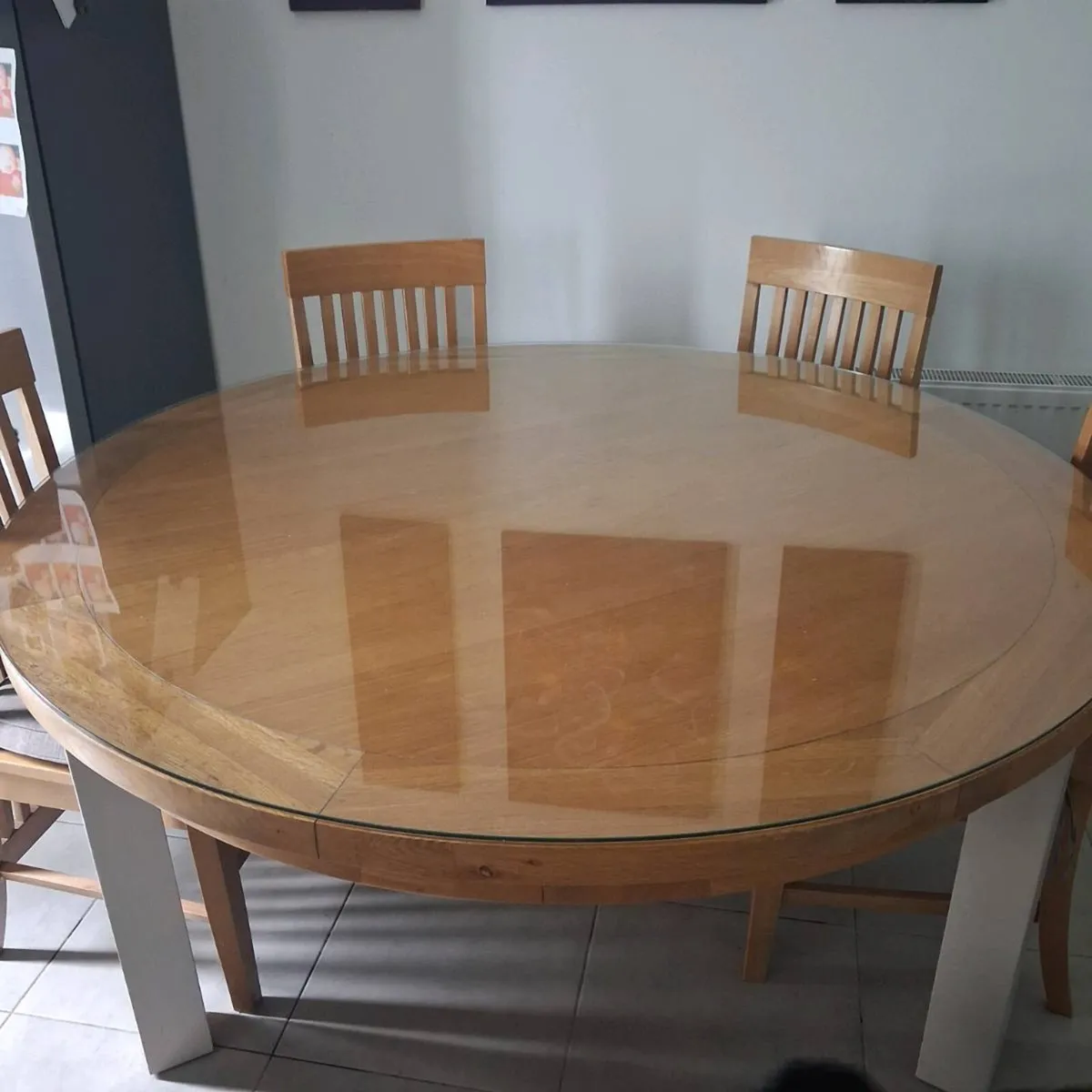 Lovely table and chairs - Image 2