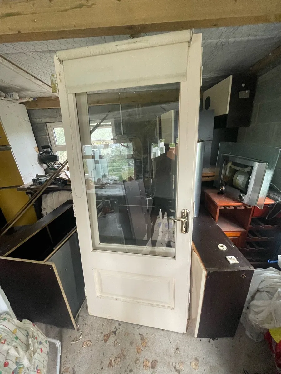 4 interior doors - Image 1
