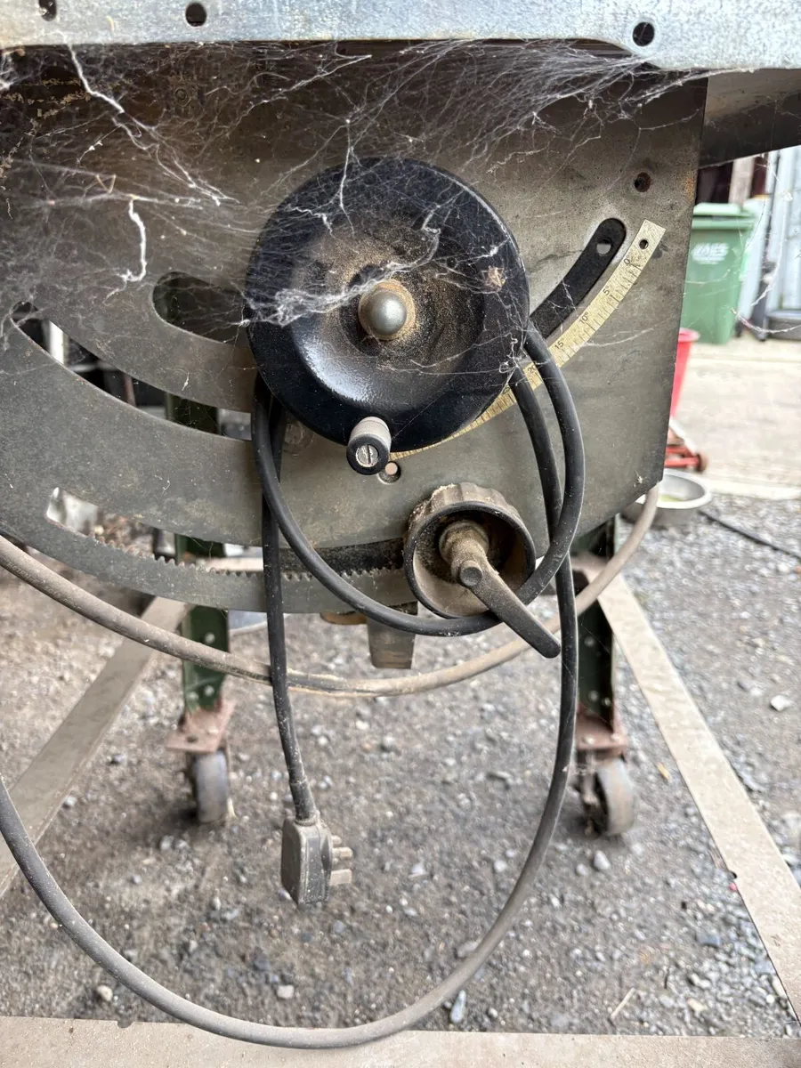 Bench Saw - Image 4