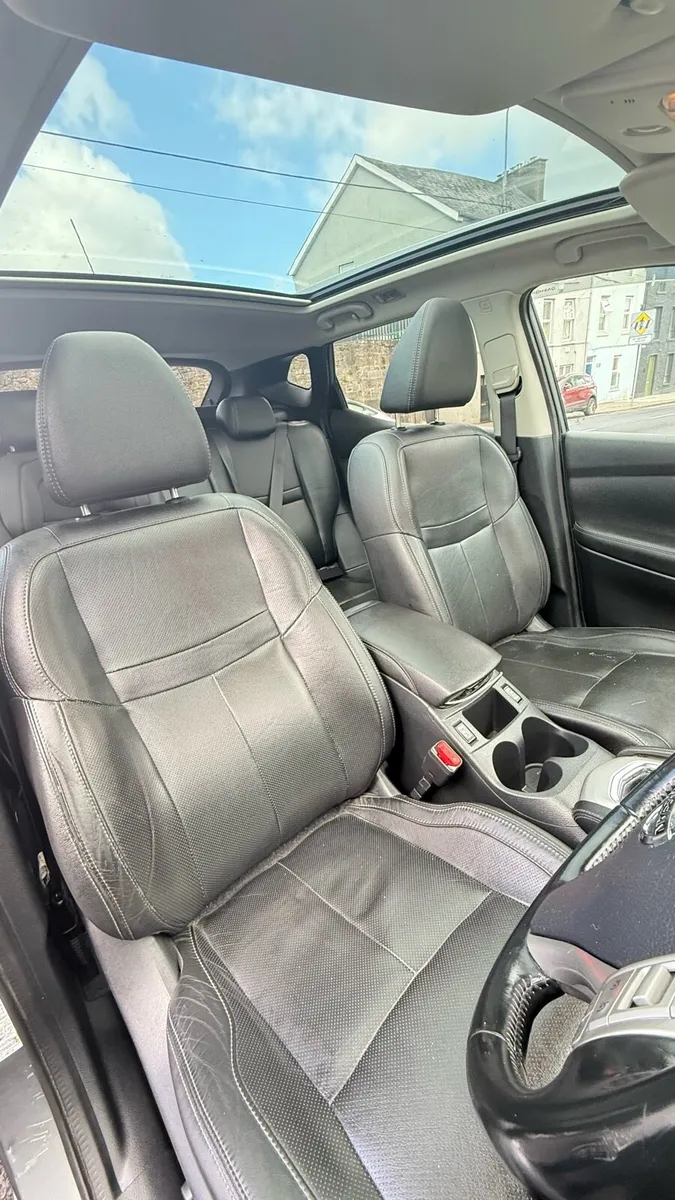 Nissan Qashqai Auto - Image 4