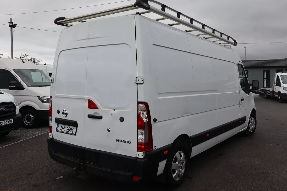 2021 NISSAN NV400 - Image 3