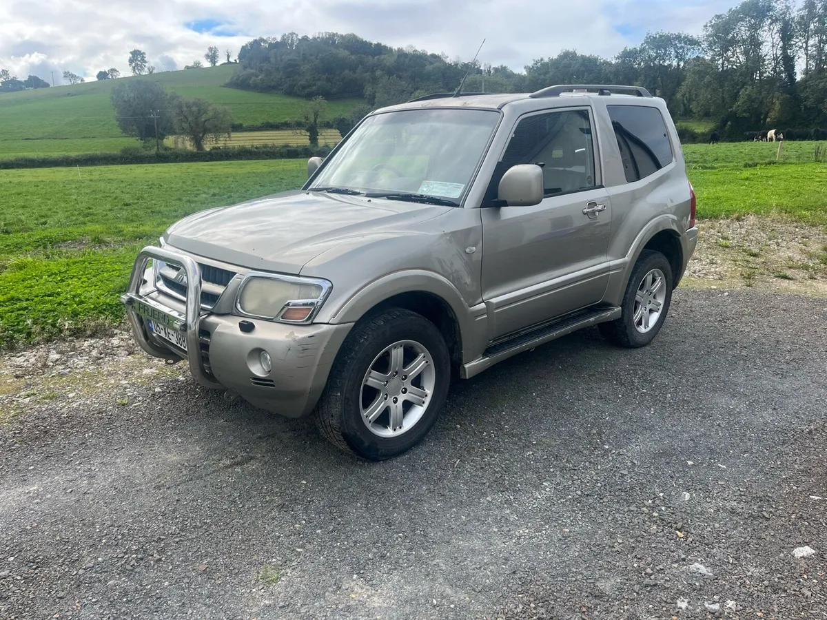 Mitsubishi Pajero 2.5 - Image 3