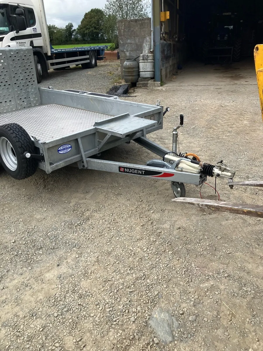 Trailer - Image 1