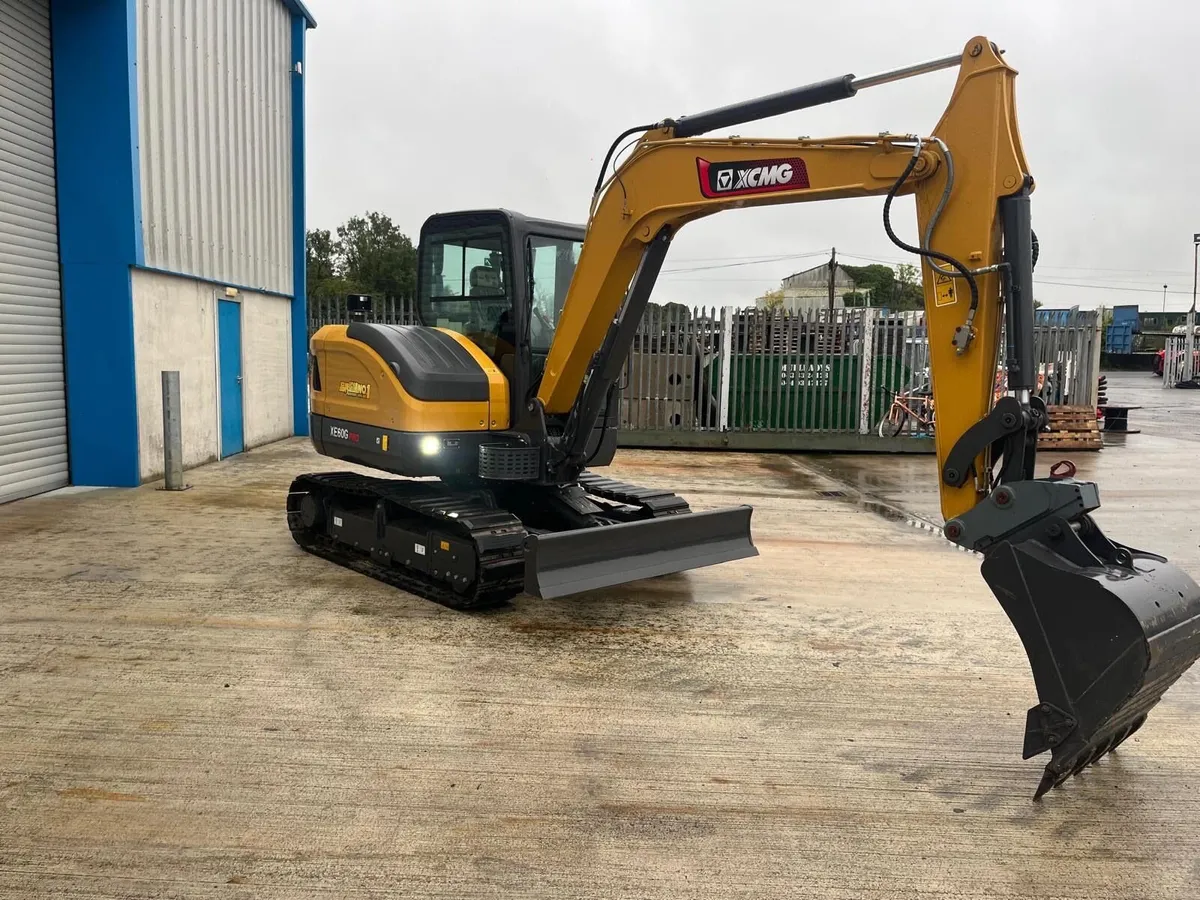 Digger for sale - Image 2