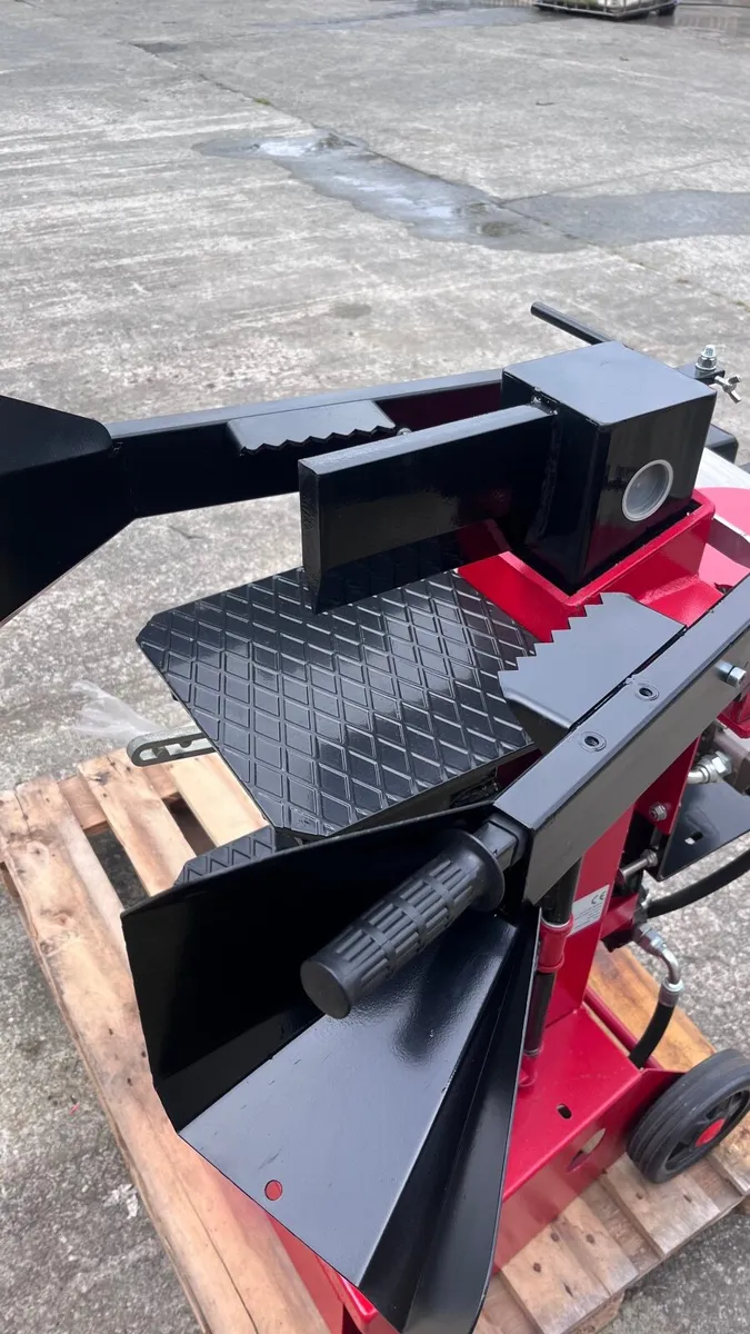 Log Splitter - Image 4