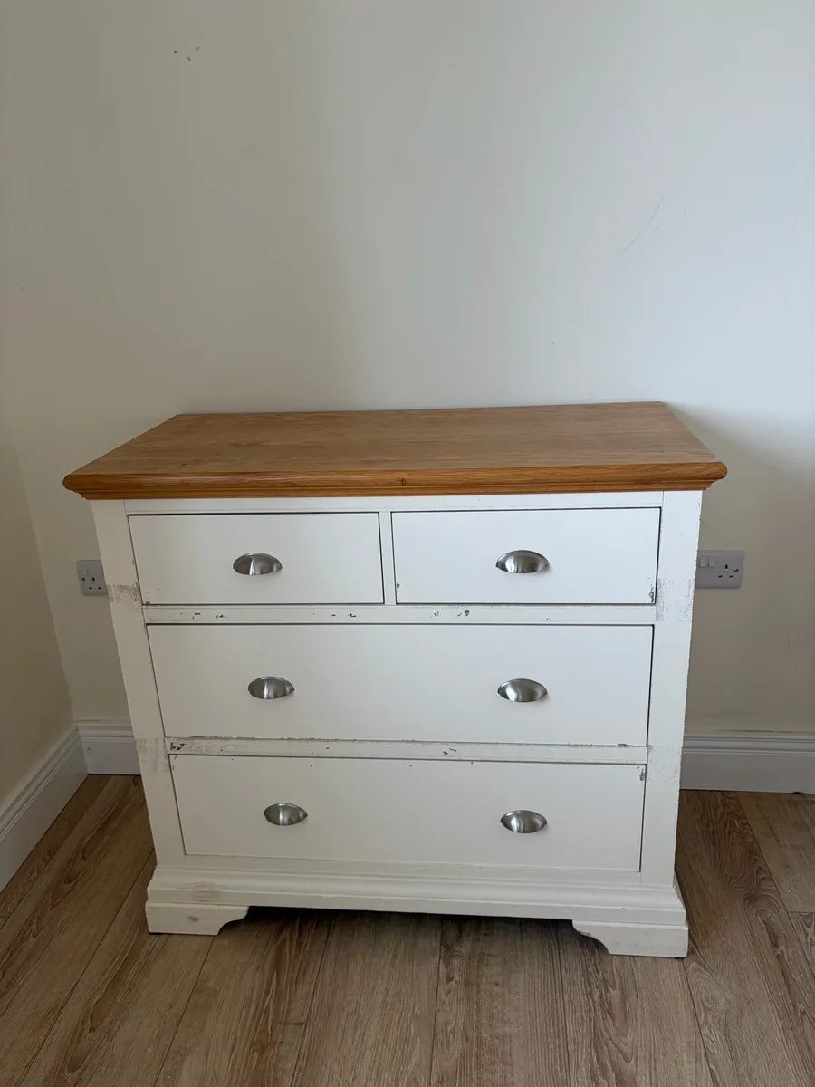 Chest of drawers - Image 1