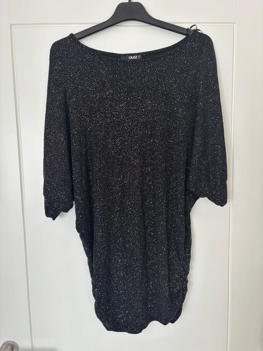 Shimmering blouse- size 14/16 - Image 1