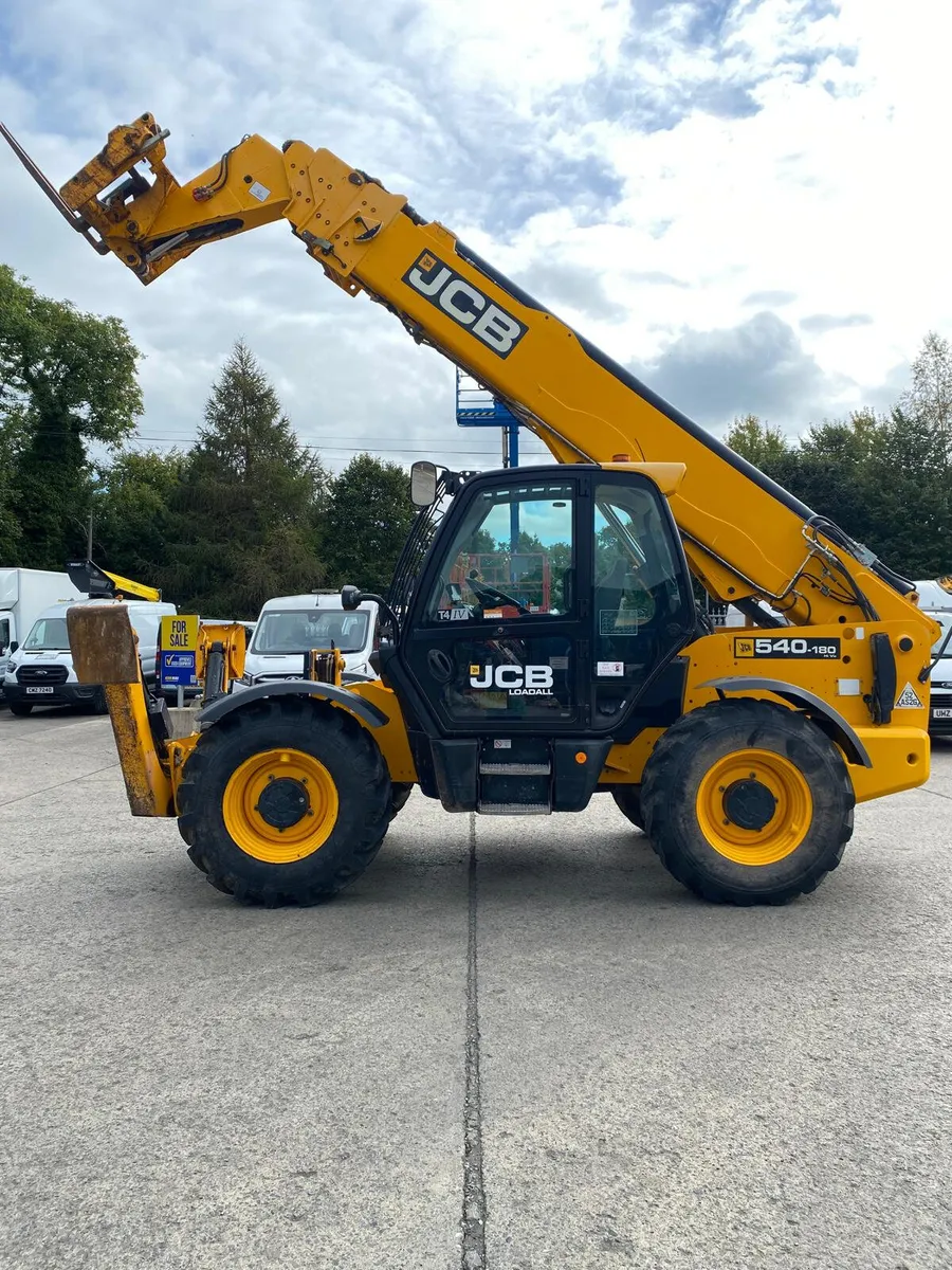 2018 JCB 540-180 18M TELESCOPIC FORKLIFT - Image 1