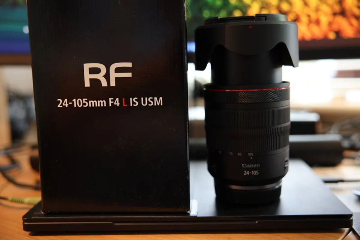 Canon RF 24 - 105mm F4 Lens for sale - Image 2
