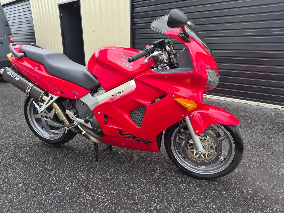 HONDA VFR 800 Fi - Image 1