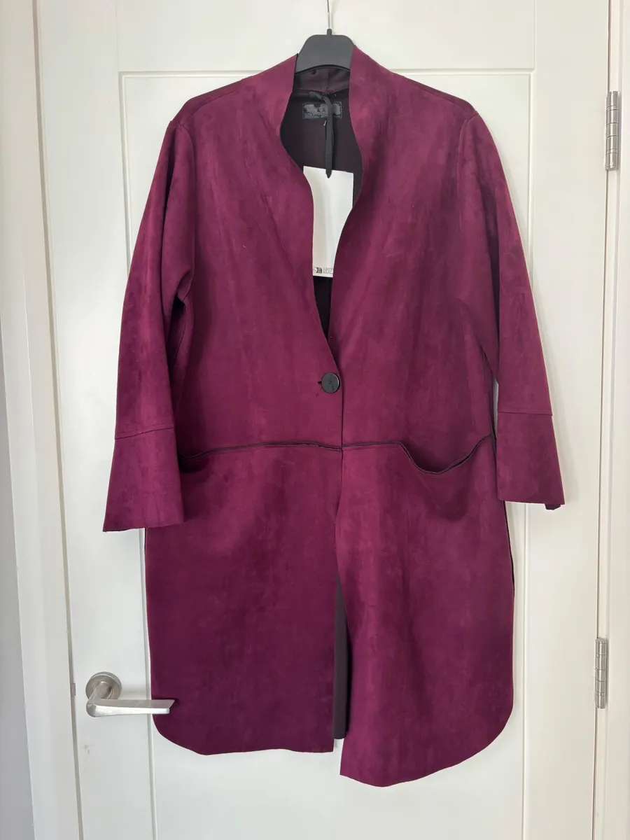 Brand new coat- size 16/18/20 - Image 1