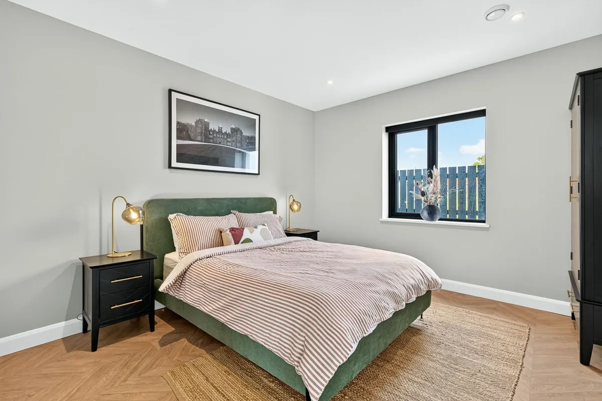 Arnold Bed Frame | Double | 4ft6 | Green - Image 1
