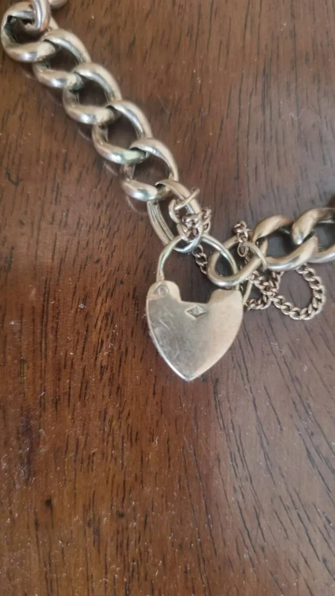 Vintage 9ct Rose Gold Charm Bracelet - Image 3