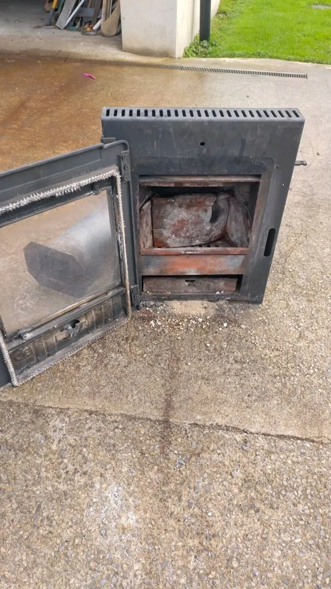 Inset stove - Image 2