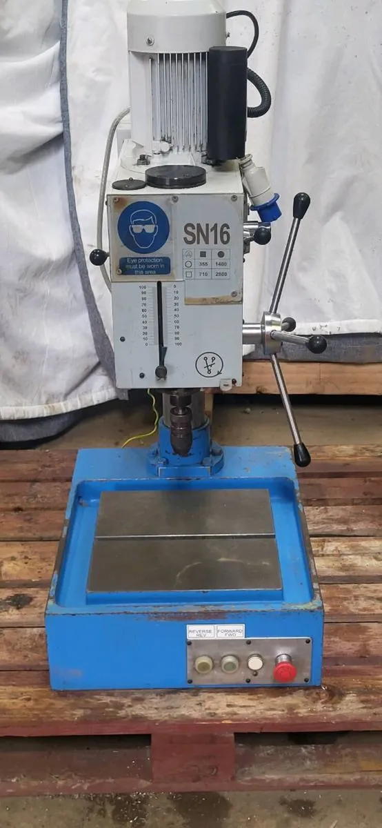 Gear head pillar drill - Image 1