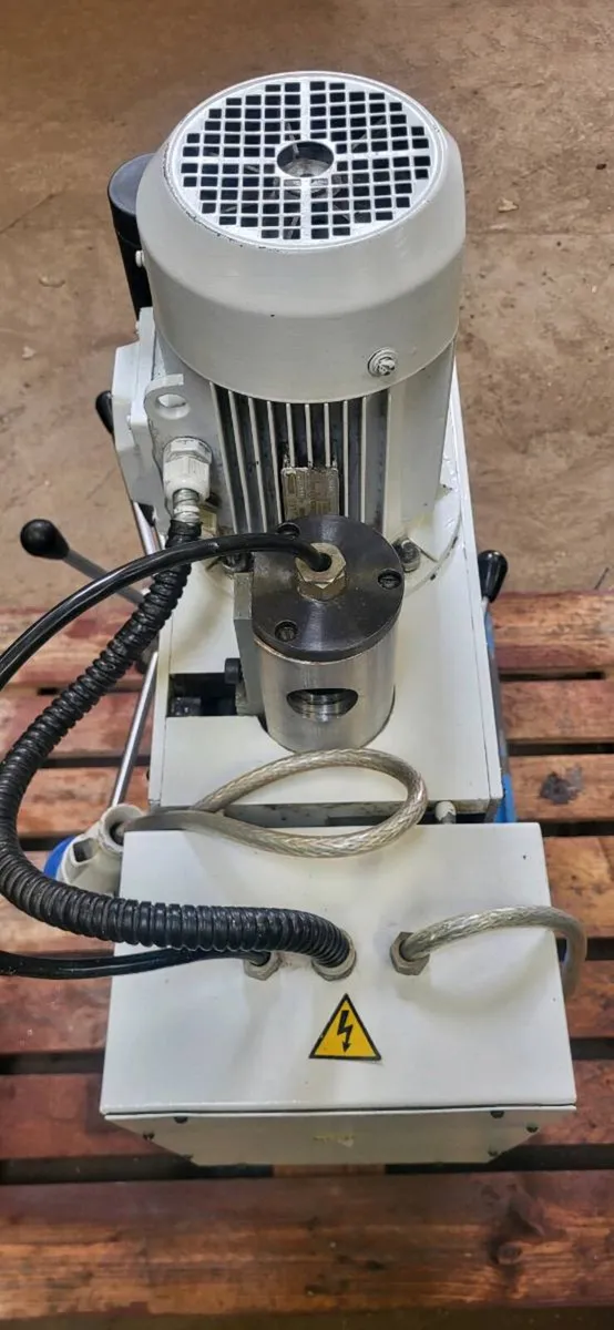 Gear head pillar drill - Image 2
