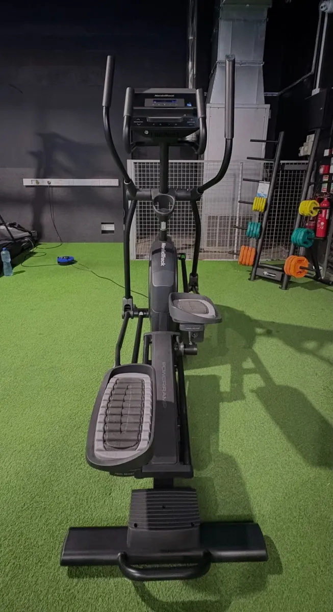 NordicTrack AirGlide LE Elliptical | Ex-Demo - Image 4