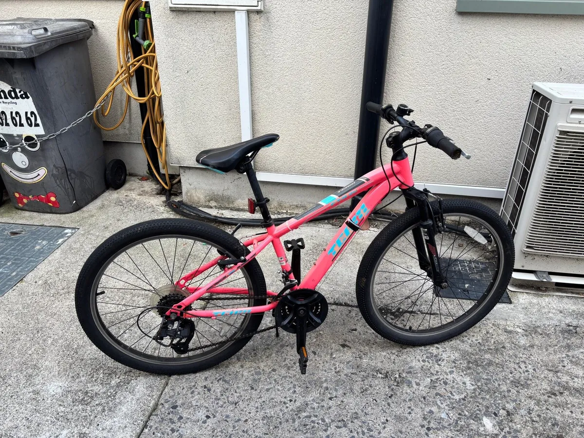 Pink bike - Image 4