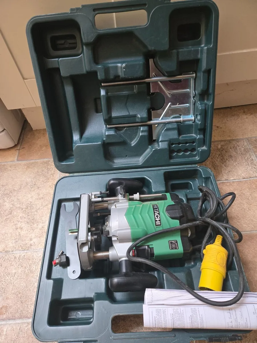 Hitachi M12VE 1/2" Router + Trend KWJ900 900mm Wor - Image 3