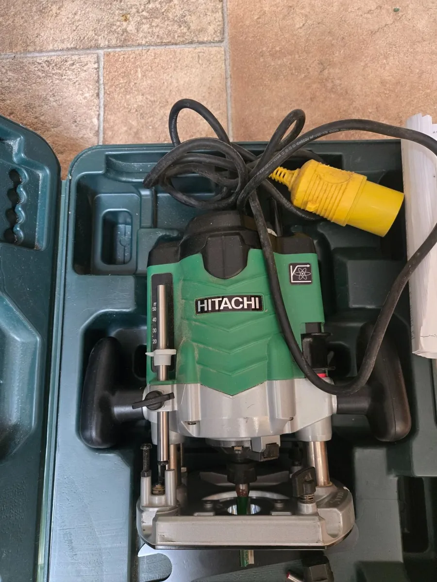 Hitachi M12VE 1/2" Router + Trend KWJ900 900mm Wor - Image 1