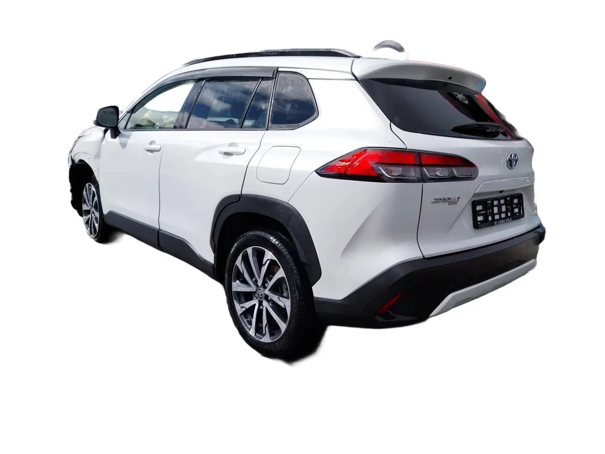 2023 Toyota COROLLA CROSS 1.8 Auto For Breaking - Image 4