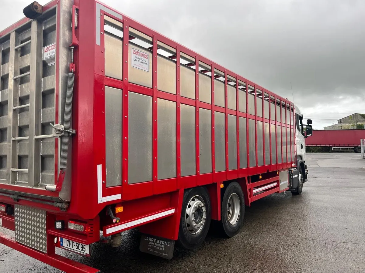 Cattle body repairs and repainting - Image 4