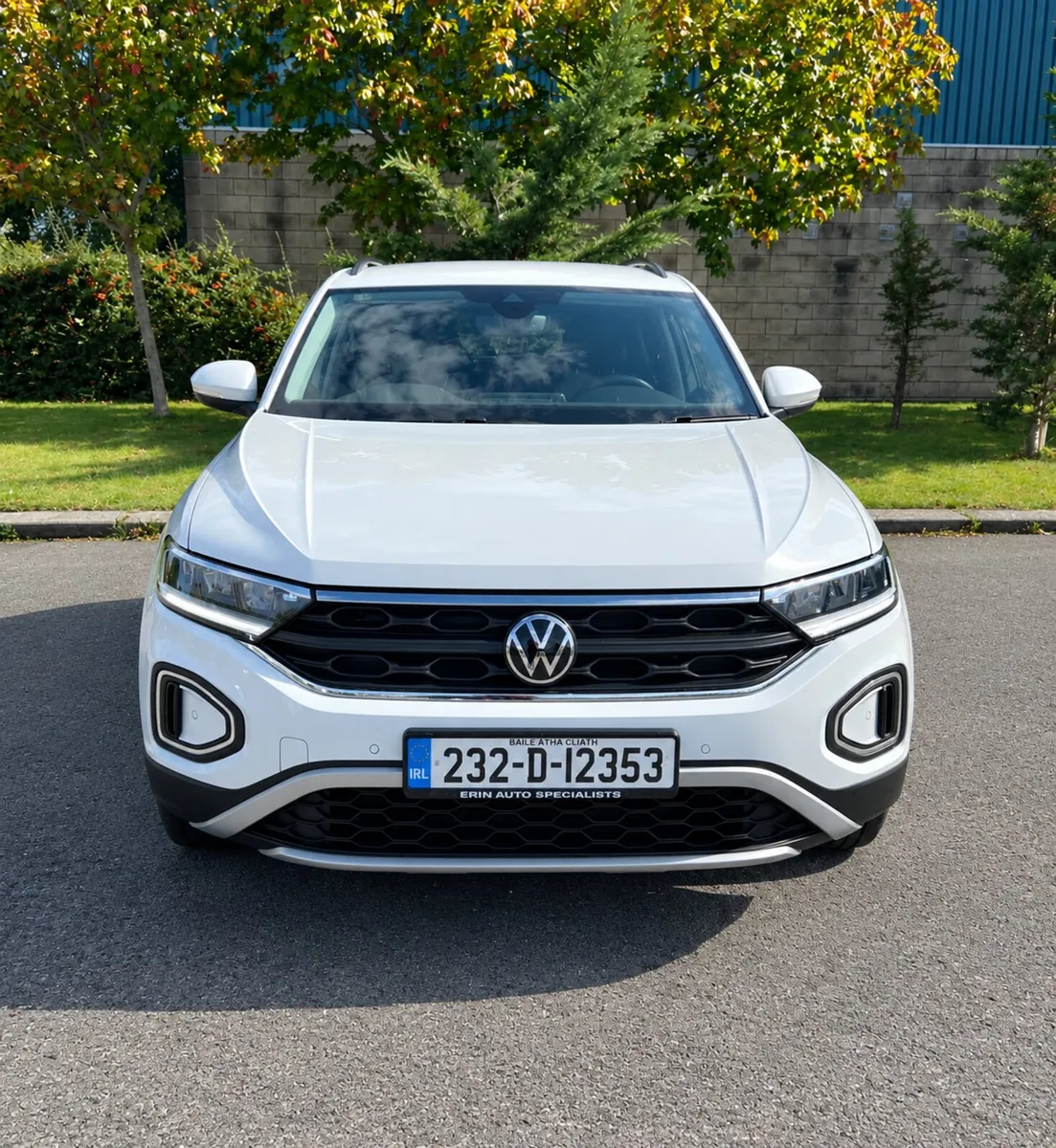 2023 Volkswagen T-Roc Commercial - Image 2