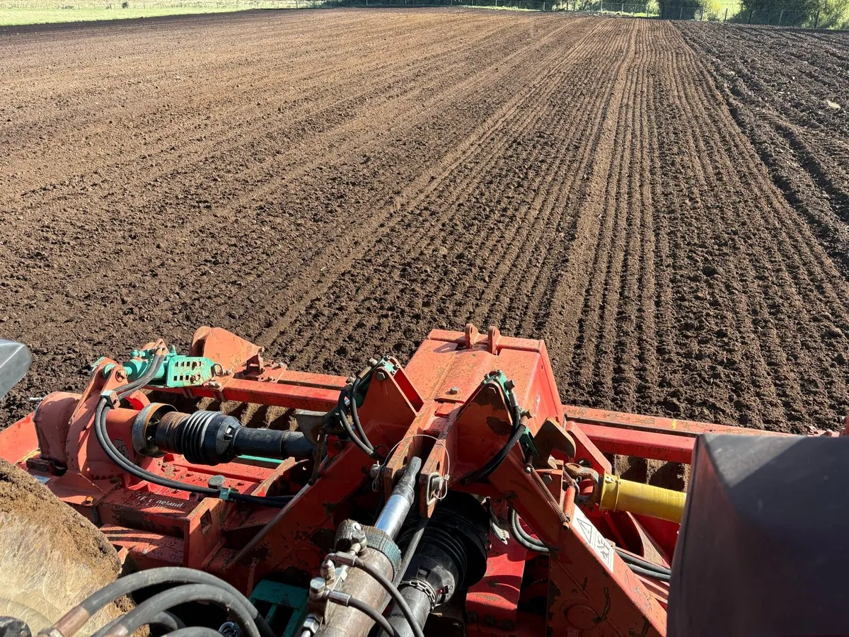 Kverneland 4m hyd fold power harrow - Image 4