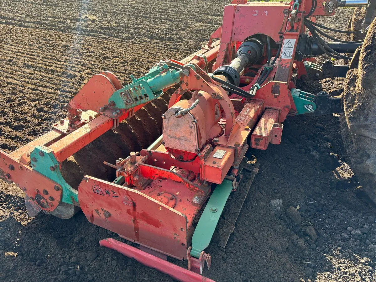 Kverneland 4m hyd fold power harrow - Image 2
