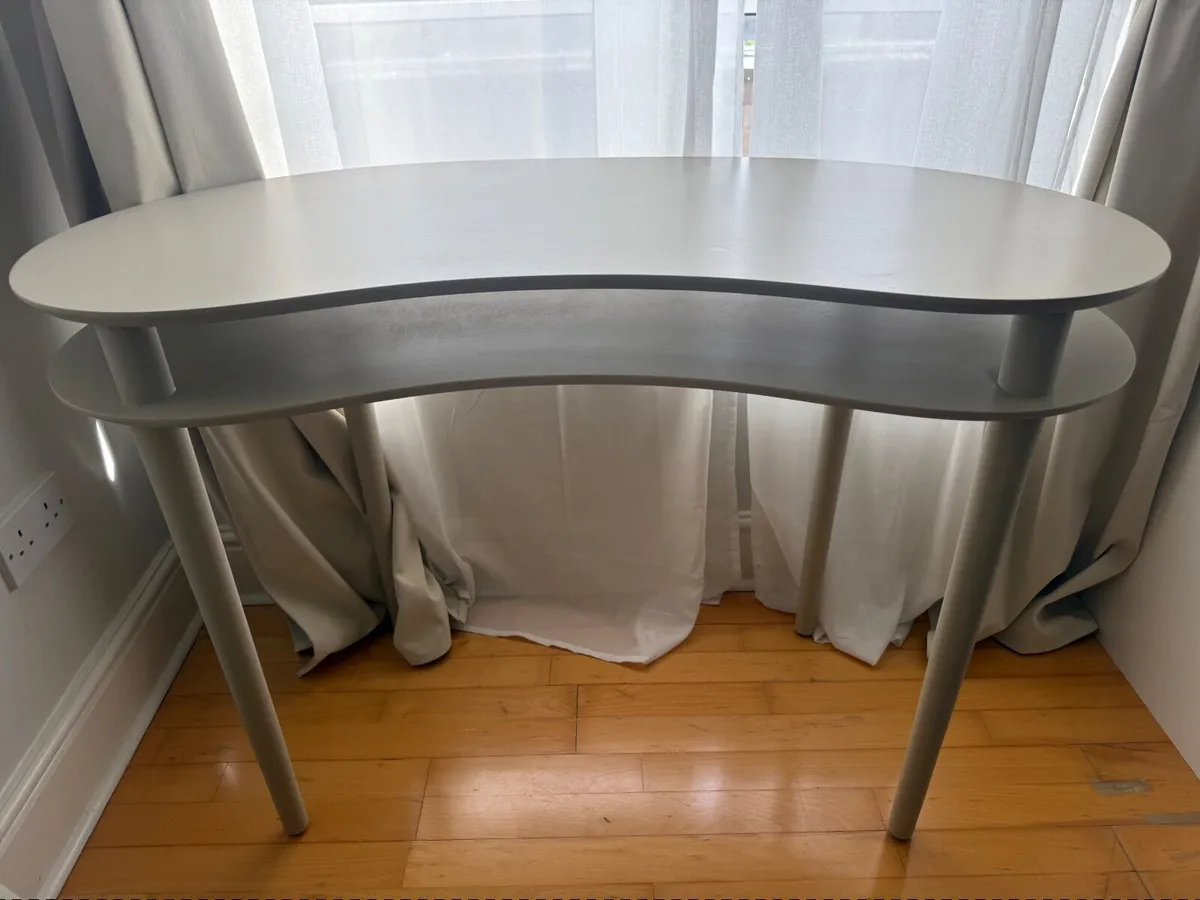 Desk - Curved shape - Image 4