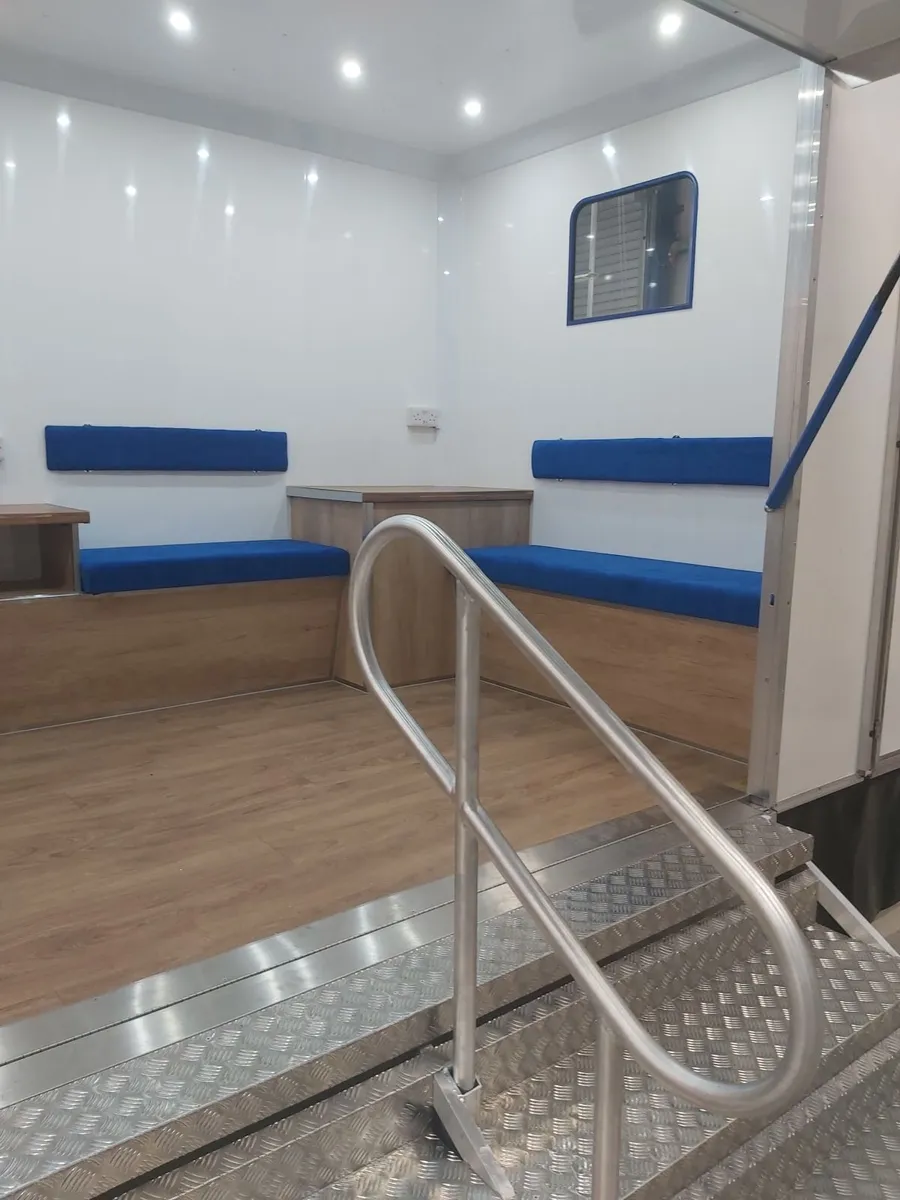 Butlers 12' Second Hand Exhibition Trailer - Image 4
