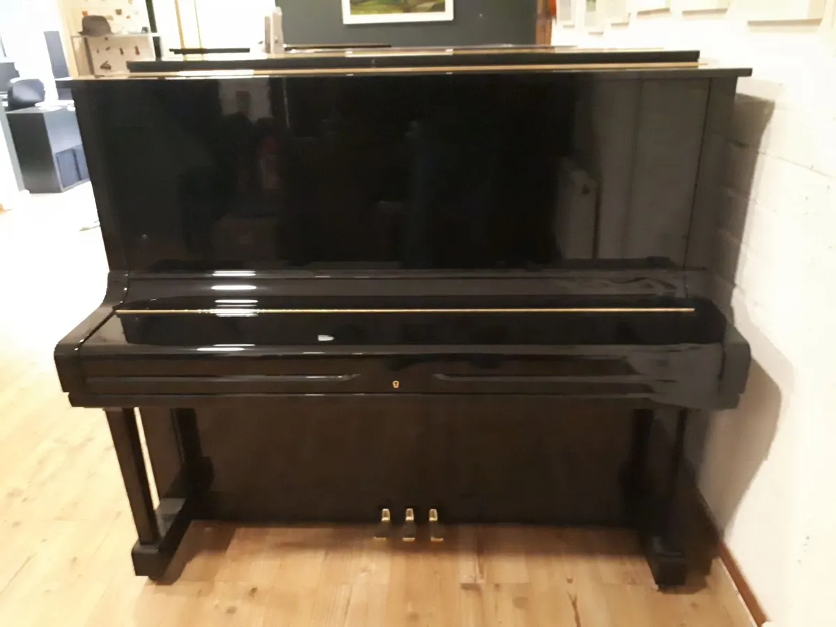 Yamaha U3 (1966) Restored - Image 4