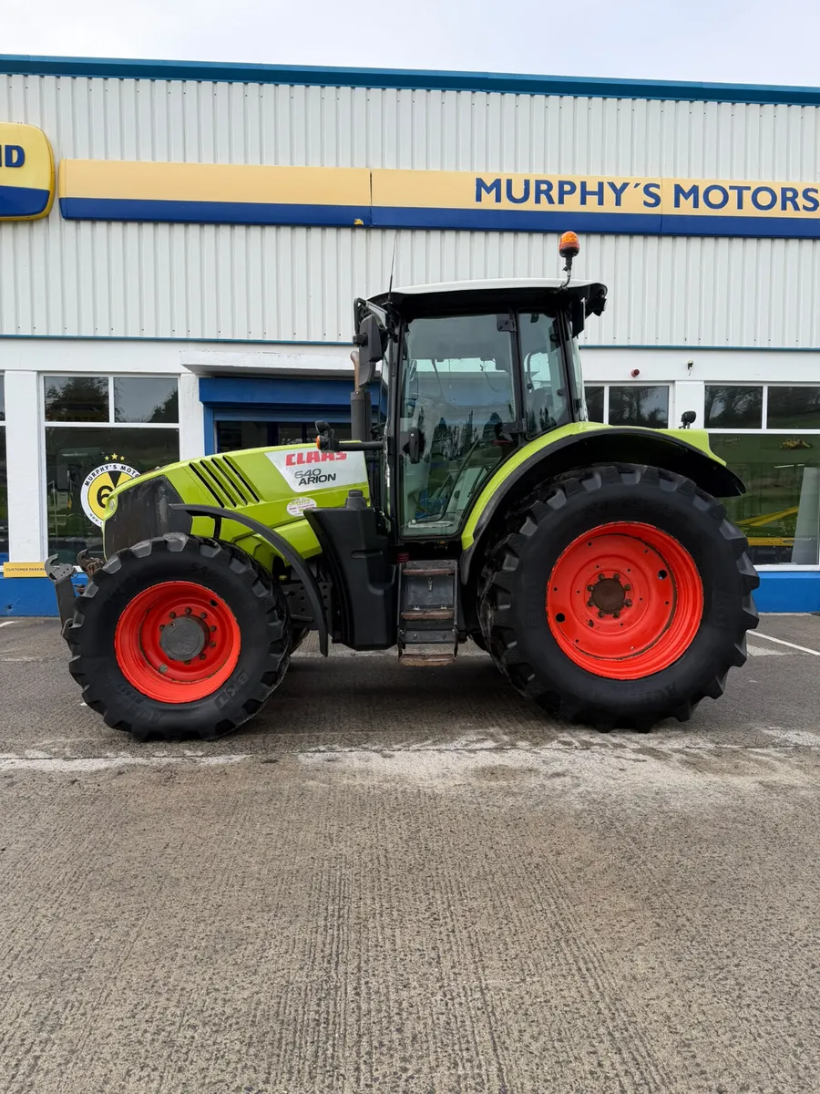 CLAAS 640 Arion - Image 2