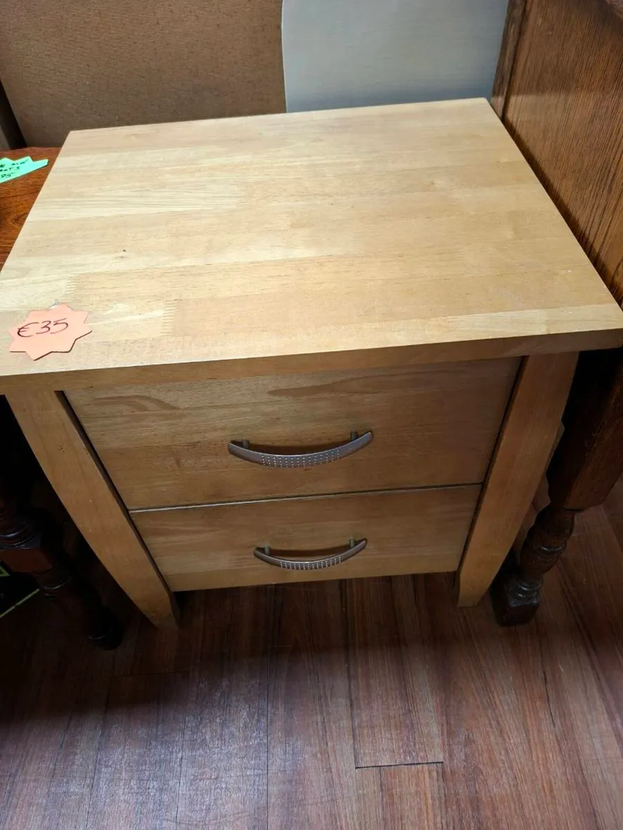 BEDSIDE LOCKER - Image 1