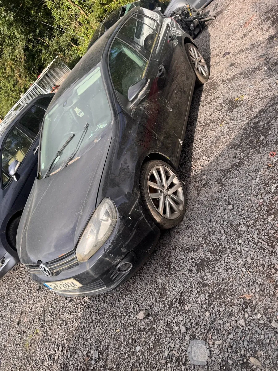2010 Volkswagen Golf Breaking - Image 2