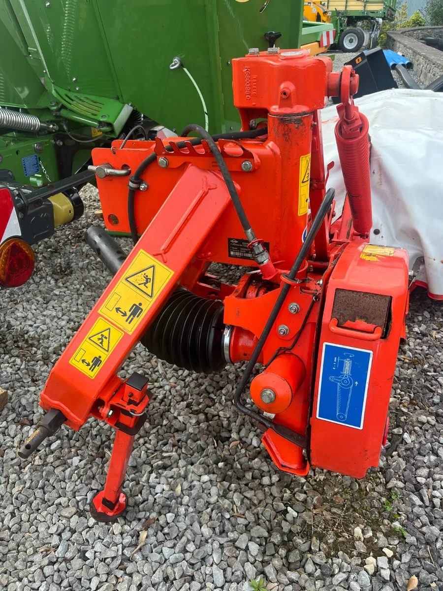 KUHN GMD 240 8FT DISC MOWER - Image 2