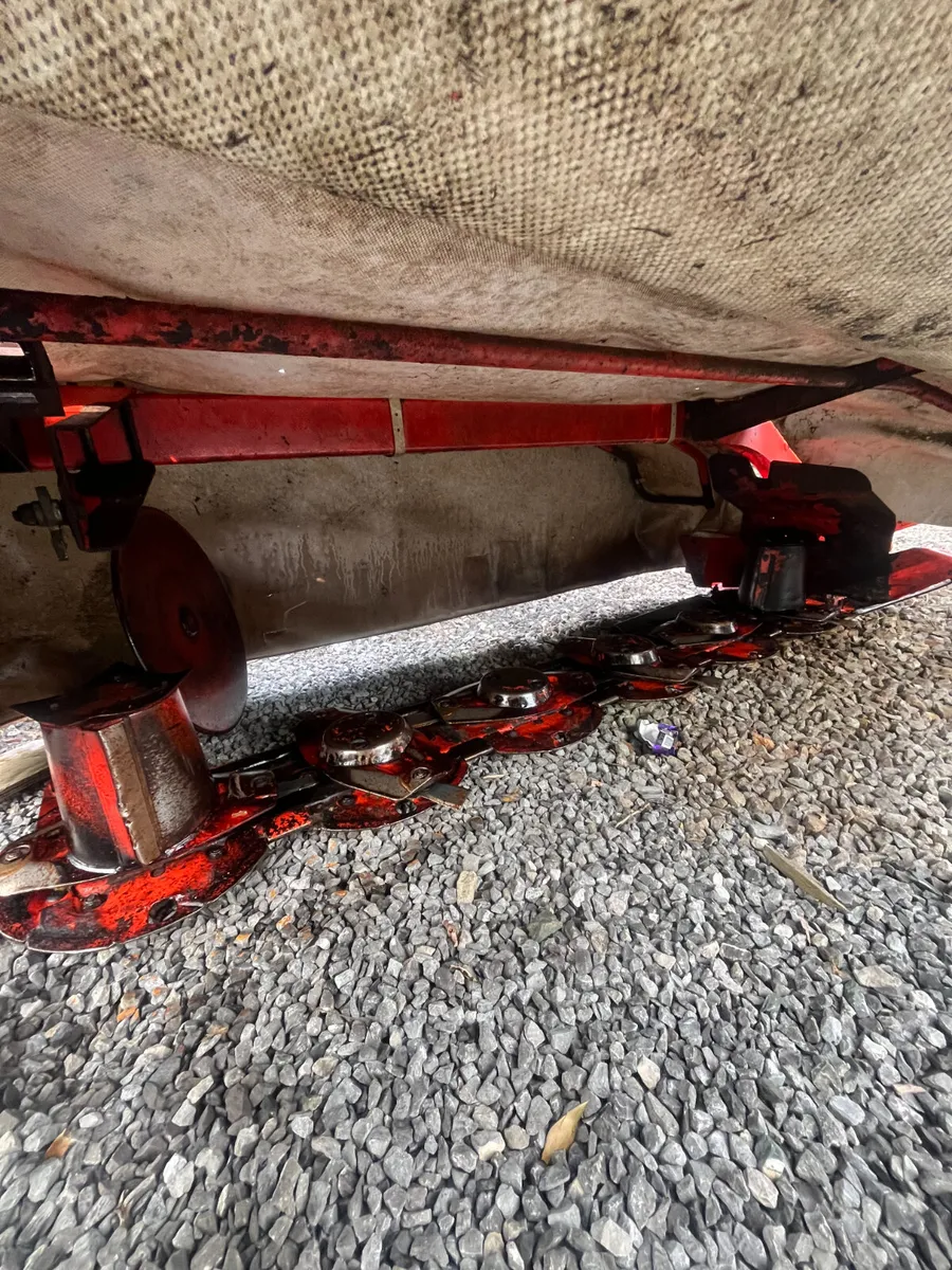 KUHN GMD 240 8FT DISC MOWER - Image 4