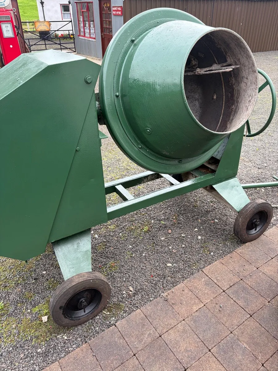 Diesel cement mixer - Image 3