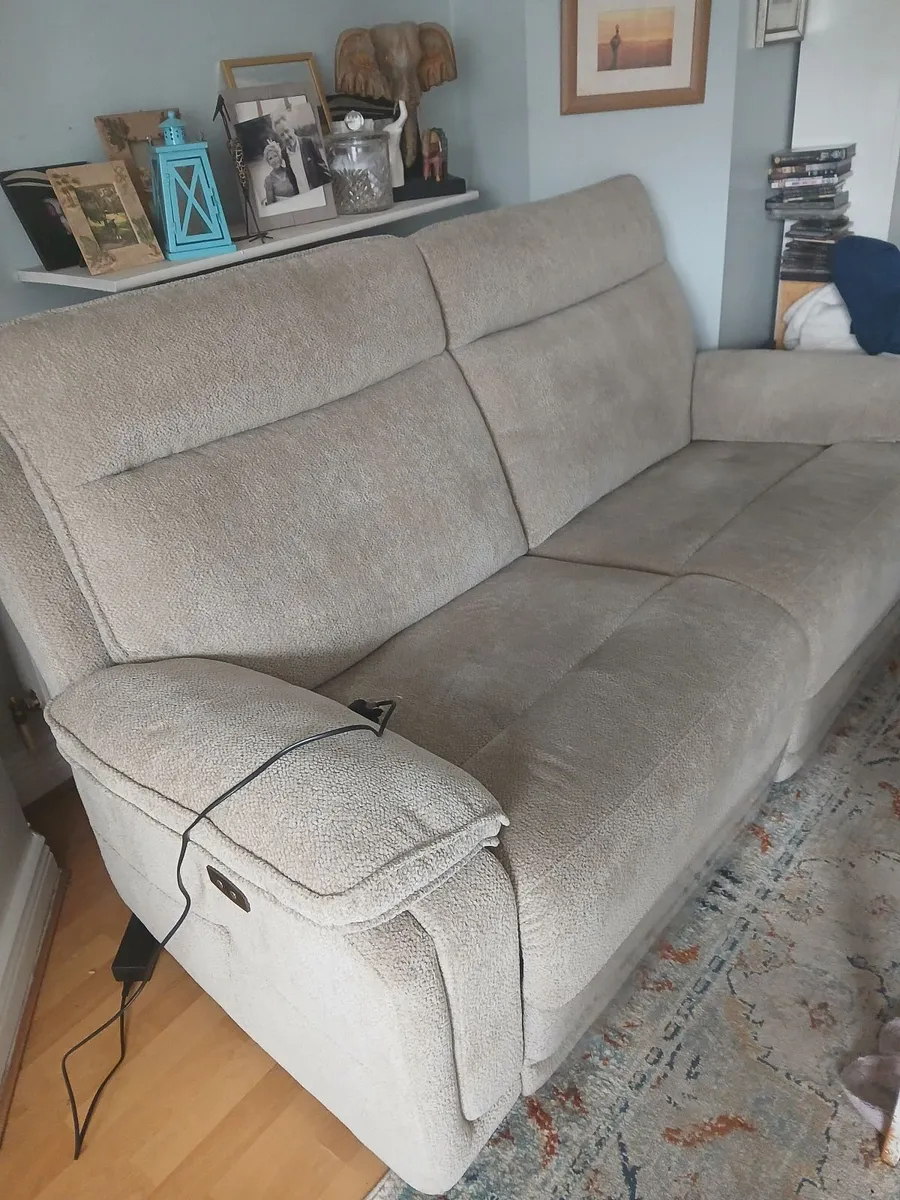 Couch. .  Three seater brand new - Image 4