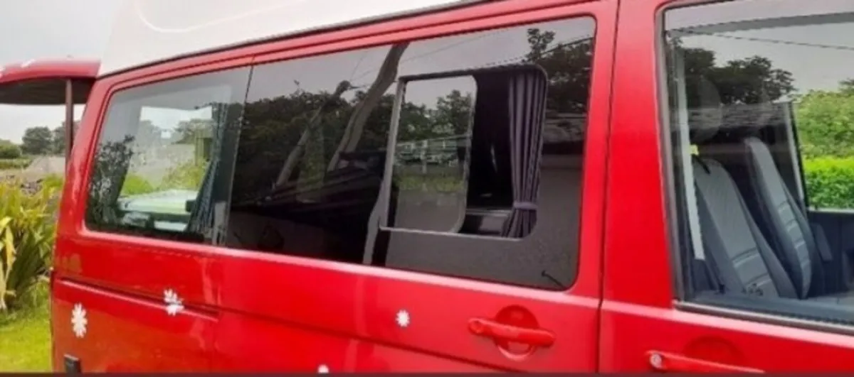 VW T5 Campervan - Image 4