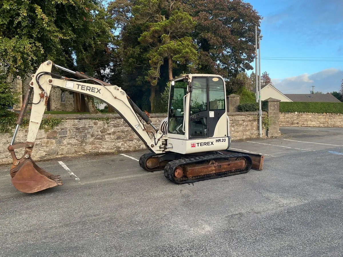 terex 6 ton digger - Image 3